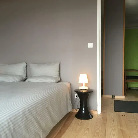 Les Gardeilles Bed & Breakfast *